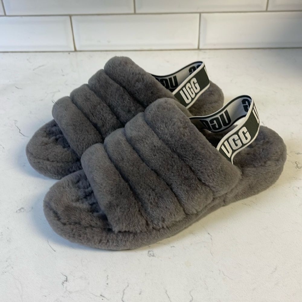 UGG Fluff Yeah Slide Women’s Size 9 Charcoal Grey